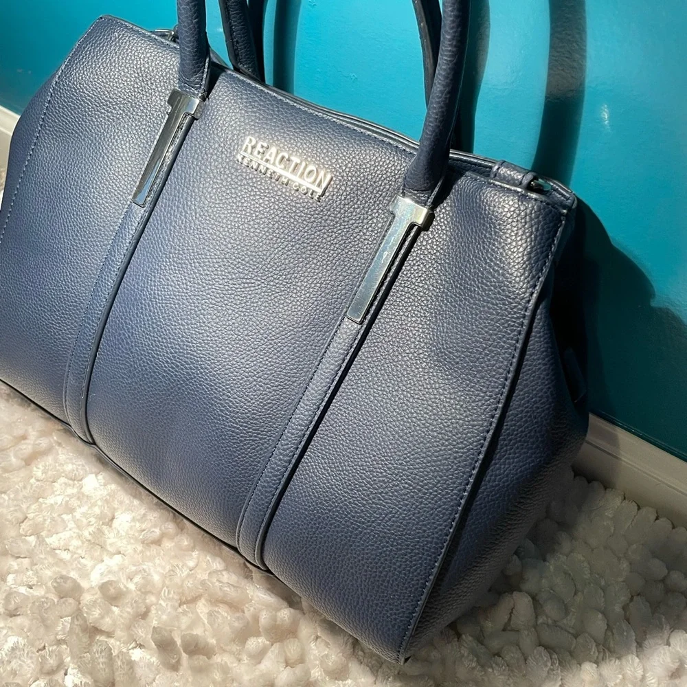 Navy Handbag - Picture 11 of 11